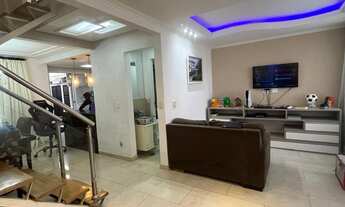 Imagem 2: Casa em Condomínio de Luxo em Guarulhos-SP: 3 quartos, 1 suíte, 2 salas, 3 banheiros, 2 va