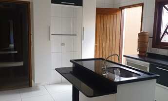 Imagem: Belo sobrado, 180M, 3 Dorms,1 suite, churrasqueira