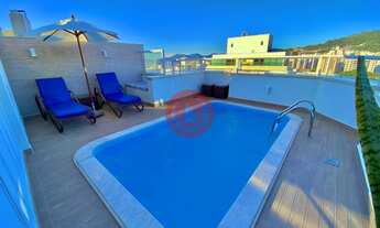 Imagem 3: Cobertura tipo duplex de 172m2 com piscina e vista para o mar, à venda no centro de Floria