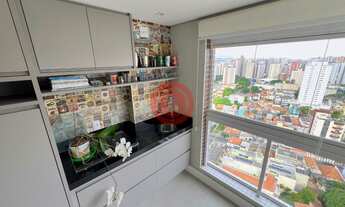 Imagem 2: Apartamento de 87m2 reformado e em andar alto com 3 Quartos com varanda gourmet e 3 banhei