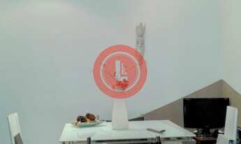 Imagem 2: Apartamento de 50m2 com 2 quartos, sala 2 ambientes, cozinha e área de serviço e com 1 vag