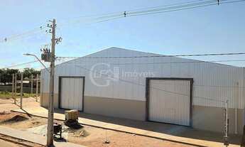 Imagem 2: Aluguel de Barracão Comercial em Ribas do Rio Pardo-MS, Bairro Vale do Sol, 600m², 1 Banhe