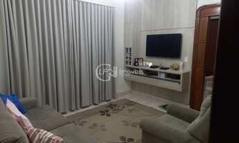 Imagem 3: Imperdível oportunidade: Casa comercial de alto padrão à venda em Coxim-MS, no Centro! 3 q