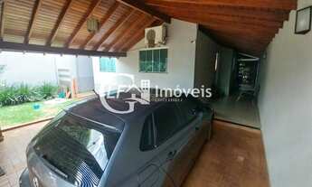 Imagem 5: Casa Com Piscina Espaço Gourmet e Rica em Blindex,Estuda Permuta