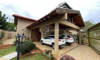 Imagem: Linda casa de esquina - 4 quartos