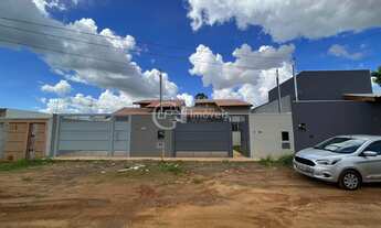 Imagem 2: Ampla casa nova - 1 suíte e 2 quartos