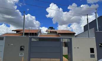 Imagem: Ampla casa nova - 1 suíte e 2 quartos