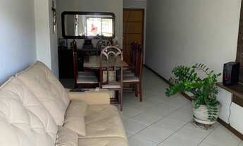 Imagem 5: 3 quartos sendo duas suítes vista lateral para o mar