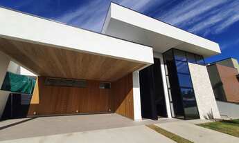 Imagem: Casa térrea no Condomínio Tamboré de