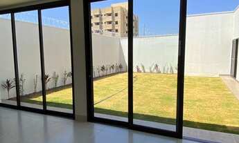 Imagem 4: Casa de Alto Padrão com 3 Quartos e Área Gourmet em Uberlândia-MG - VIDA NOVA!