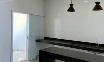 Imagem 4: Lindíssima Casa com 3 Quartos, Suíte, Closet, 2 vagas no Segismundo Pereira, Uberlândia