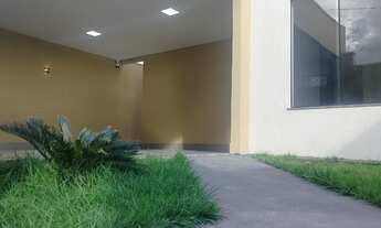 Imagem 2: Casa Pronta à venda 3 quartos, 1 suíte, closet, 2 salas, 3 banheiros, 4 vagas de garagem