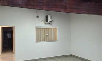 Imagem 5: Casa à venda em Uberlândia-MG, no Jardim Europa: 2 quartos, 1 suíte, 2 salas, 2 banheiros