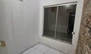 Imagem 7: Casa à venda em Uberlândia-MG, no Jardim Europa: 2 quartos, 1 suíte, 2 salas, 2 banheiros