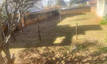 Imagem: Terreno murado à venda - 375 m² no bairro