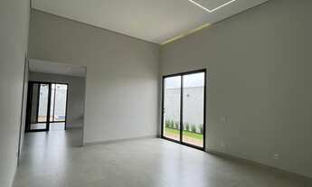 Imagem 6: Casa com 3 suíte, 3 vagas, Área gourmet com piscina e Churrasqueira no Condomínio Golden V