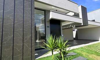 Imagem 2: Casa com 3 suítes com closet à Venda no Condomínio Alphaville I Zona Leste de Uberlândia!