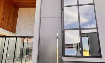 Imagem: Casa de Alto Padrão com 3 suítes no bairro