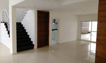 Imagem 3: Encante-se com Esta Casa de Alto Padrão no Condomínio Mont Blanc ? Conforto, Estilo e Sofi