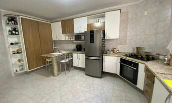 Imagem 1: Charme e Exclusividade no Jardim Siriema