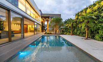 Imagem 5: Venha conhecer essa incrível mansão de alto padrão, com 05 suítes amplas e luxuosas, todas