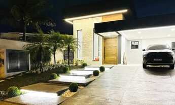 Imagem: Casa Alto Padrão com 4 Suítes e Piscina