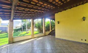 Imagem 4: Venda de Casa com 3 Suítes e Piscina no Condomínio Portal do Sabiá