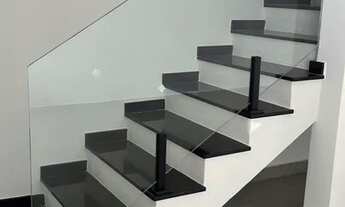 Imagem 3: Sobrado Novo com 3 Suítes Localizado no Jardim Residencial Villagio Ipanema I