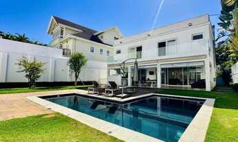 Imagem: Casa Sobrado Com Piscina Localizada no Alphaville