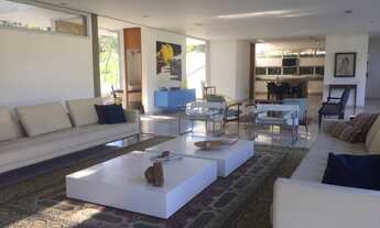 Imagem 7: Casa sobrado localizada no Residencial Tamboré 1