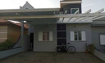 Imagem: Casa Com 150,5m² do Terreno e Área Construída