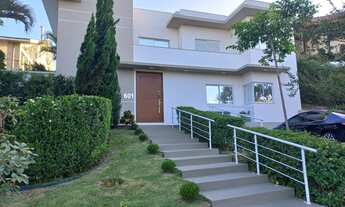 Imagem: Casa Dupla Localizada no Condomínio Santo