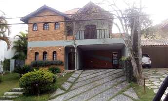 Imagem: Casa Sobrado de 320m² Localizada no Condomínio