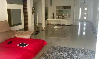 Imagem 3: Casa Sobrado de 360m² Localizada no Granja Olga I!