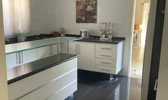 Imagem 2: Casa Sobrado de 360m² Localizada no Granja Olga I!