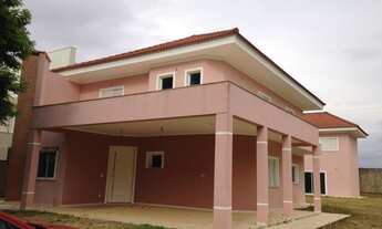 Imagem: Casa Sobrado de 400m², Localizada no Condomínio