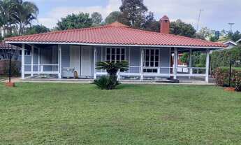 Imagem: Casa Térrea de Campo, Condomínio Fechado