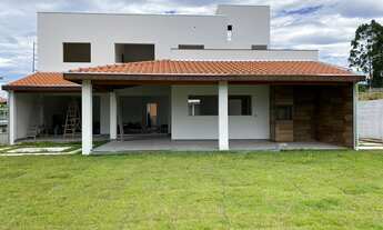 Imagem 4: Residência Exclusiva: Casa de Alto Padrão em Condomínio Terras de Santa Mariana