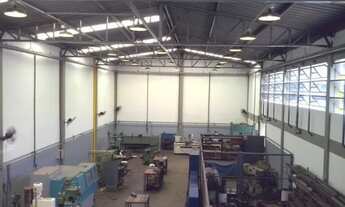 Imagem 2: Imóvel Industrial com 2 Galpões