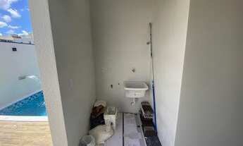 Imagem 4: Oásis Residencial no Condomínio Horto Villagio: Casa Térrea com Piscina e Elegância Inigua