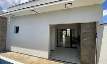 Imagem 2: Oásis Residencial no Condomínio Horto Villagio: Casa Térrea com Piscina e Elegância Inigua