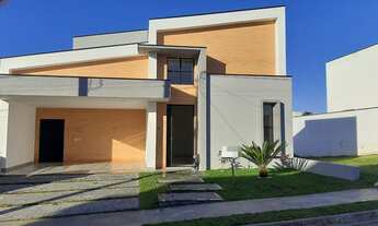 Imagem: Linda Casa com Piscina e Área Gourmet no