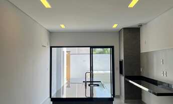 Imagem 3: Casa nova, térrea , fachada moderna com Spa e 3 suítes no Condomínio Campos do Conde