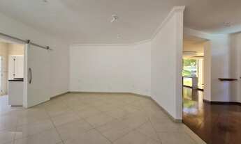 Imagem 5: Casa Exclusiva no Residencial 5 - Luxo, Conforto e Localização Privilegiada