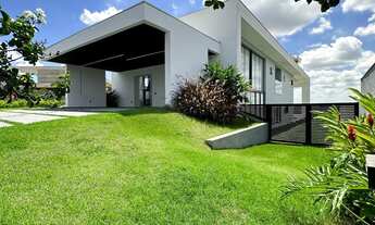 Imagem: Excelente Sobrado de 450m², Localizado