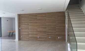 Imagem 2: Luxuosa Residência com 4 Suítes e Área Gourmet Integrada à Venda em Alphaville Nova Esplan