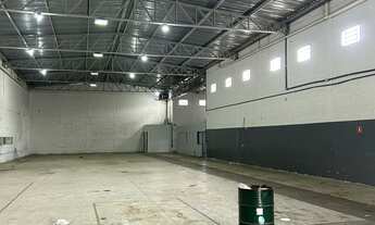 Imagem 3: Galpão Industrial e Comercial de 825 m² em Taubaté - Acesso para Dutra