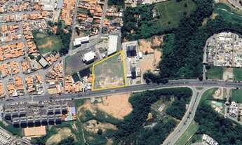 Imagem 2: Área de 13.004m² localizada na Avenida Rogério Cassola, com características excepcionais p