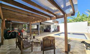 Imagem 5: Chácara dos Sonhos com Piscina e Área Gourmet ? Porteira Fechada, a 3 Minutos do Centro de