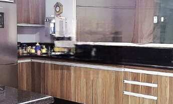 Imagem: Encantadora Casa de 3 Dormitórios com Suíte